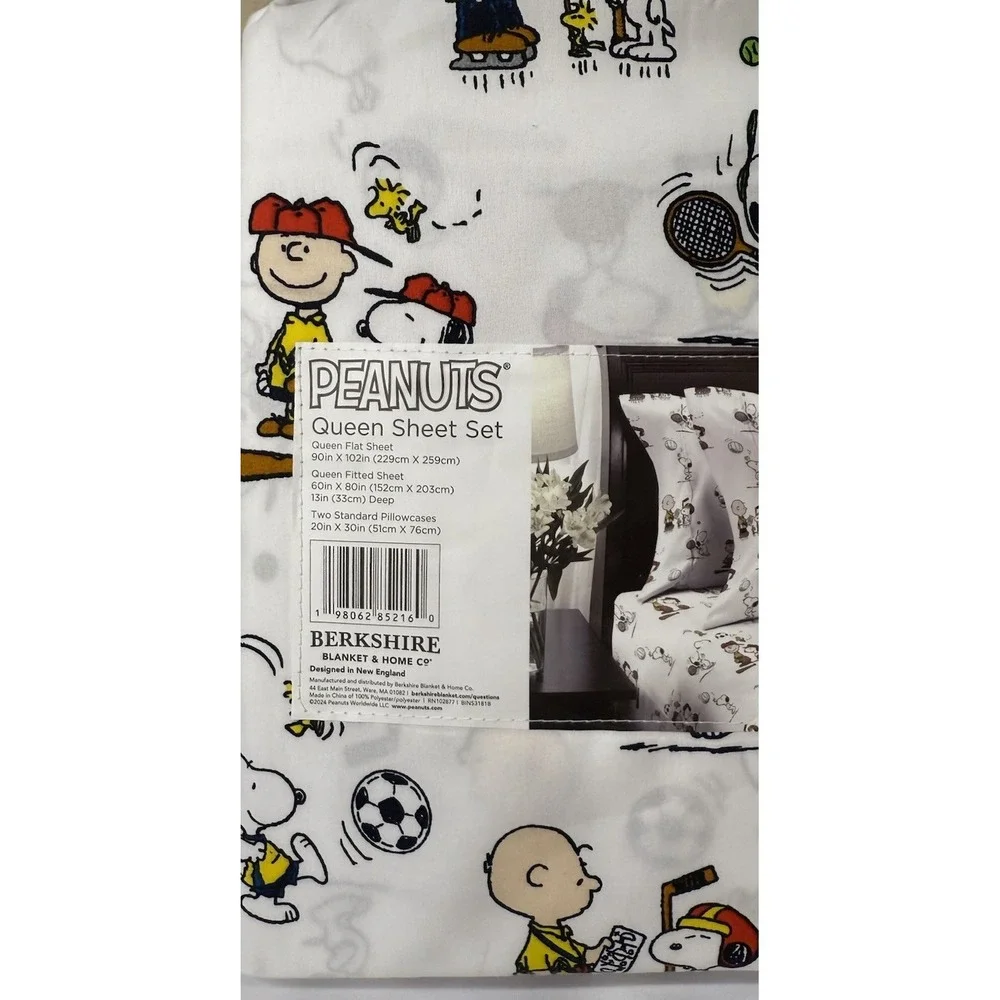 Peanuts‎ Snoopy Sports Theme 4 PC Queen Bed Sheet Set NEW
